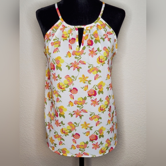 Papermoon Tops - Papermoon Floral Keyhole-Front Top.  NWOT